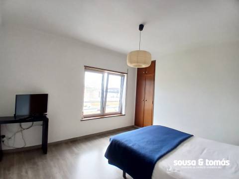 Apartamento T2 DUPLEX Arrendamento em Marrazes e Barosa,Leiria