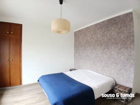 Apartamento T2 DUPLEX Arrendamento em Marrazes e Barosa,Leiria