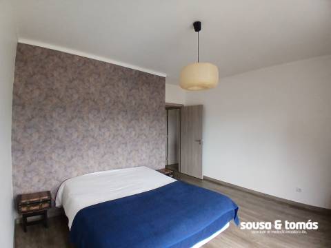 Apartamento T2 DUPLEX Arrendamento em Marrazes e Barosa,Leiria