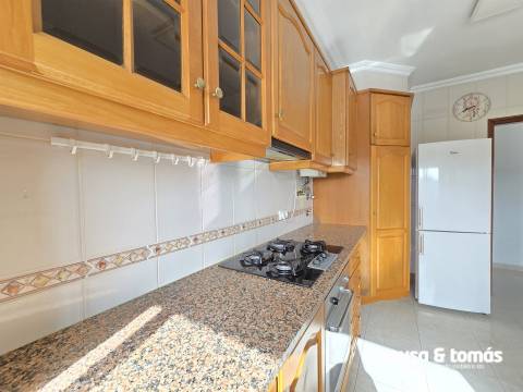 Apartamento T3 Arrendamento em Leiria, Pousos, Barreira e Cortes,Leiria