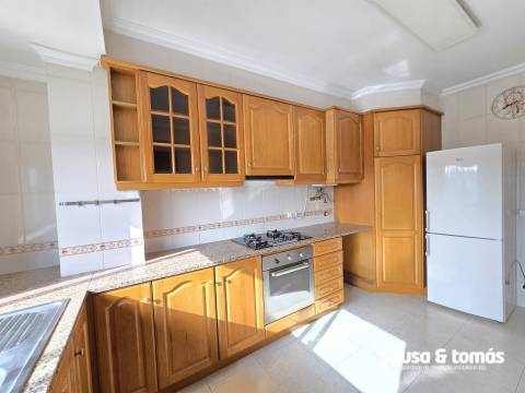 Apartamento T3 Arrendamento em Leiria, Pousos, Barreira e Cortes,Leiria