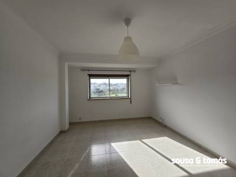Apartamento T3 Arrendamento em Leiria, Pousos, Barreira e Cortes,Leiria