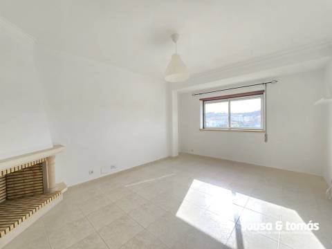 Apartamento T3 Arrendamento em Leiria, Pousos, Barreira e Cortes,Leiria