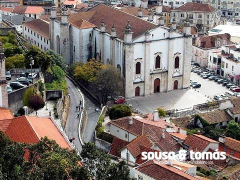 Apartamento T0 Arrendamento em Leiria, Pousos, Barreira e Cortes,Leiria