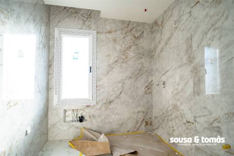 Moradia T4 Venda em Parceiros e Azoia,Leiria