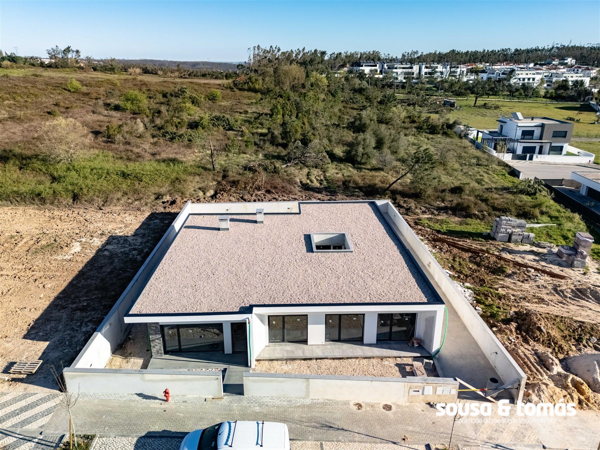 Moradia T4 Venda em Parceiros e Azoia,Leiria