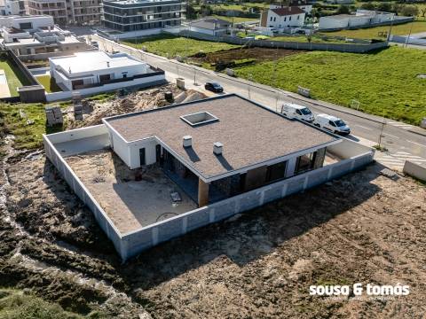 Moradia T4 Venda em Parceiros e Azoia,Leiria