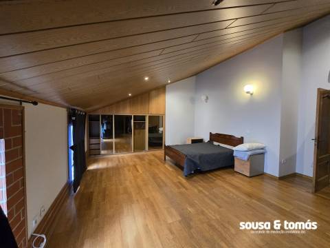 Apartamento T2 Arrendamento em Leiria, Pousos, Barreira e Cortes,Leiria