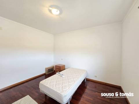 Quarto  Arrendamento em Calvaria de Cima,Porto de Mós