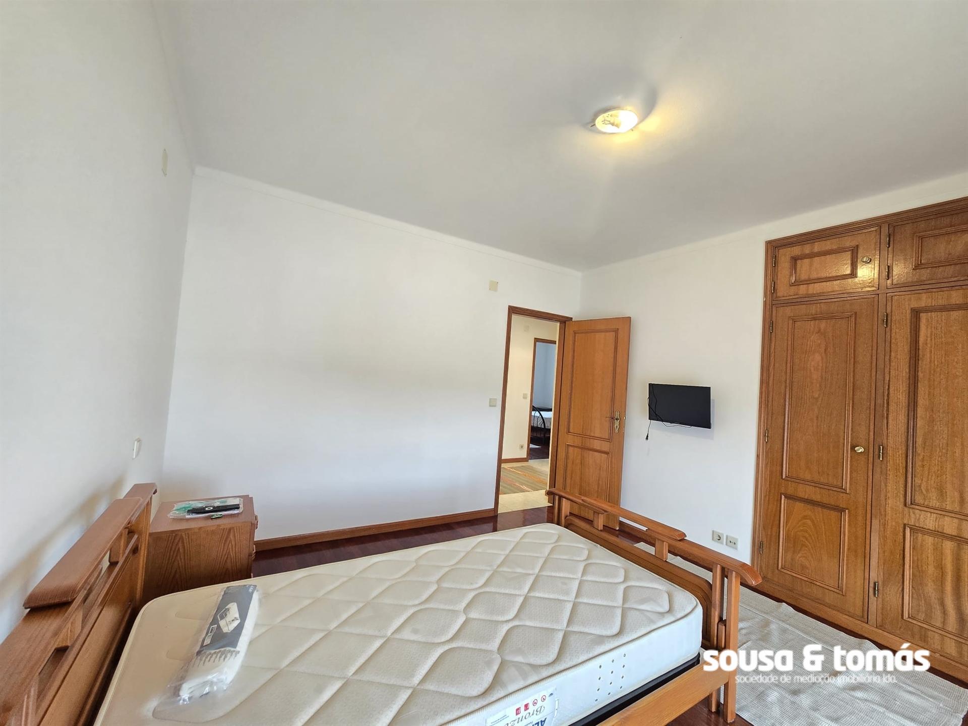 Quarto  Arrendamento em Calvaria de Cima,Porto de Mós