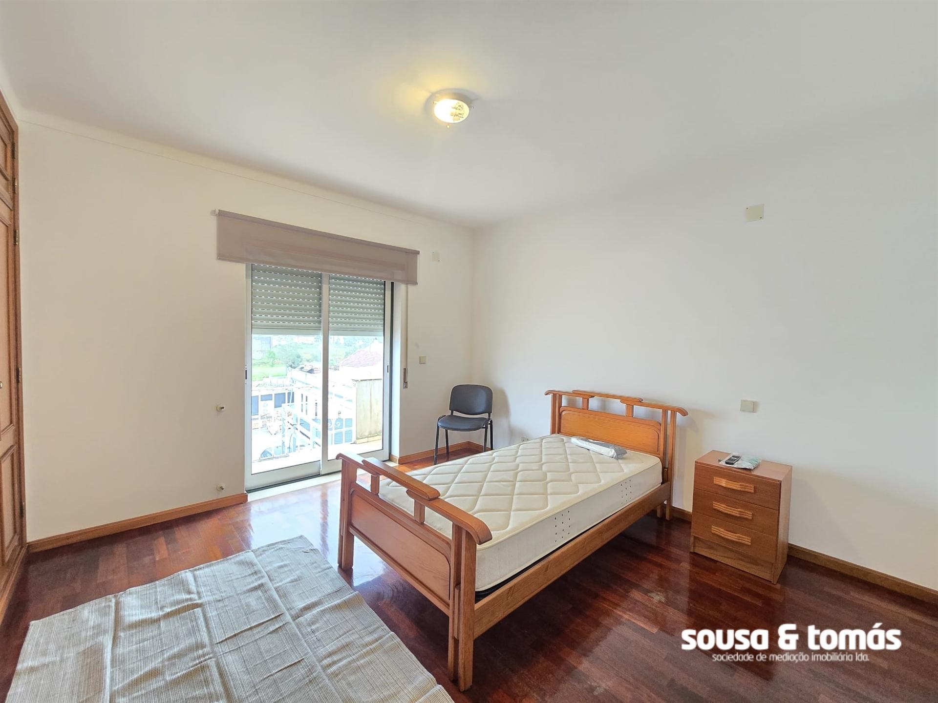 Quarto  Arrendamento em Calvaria de Cima,Porto de Mós