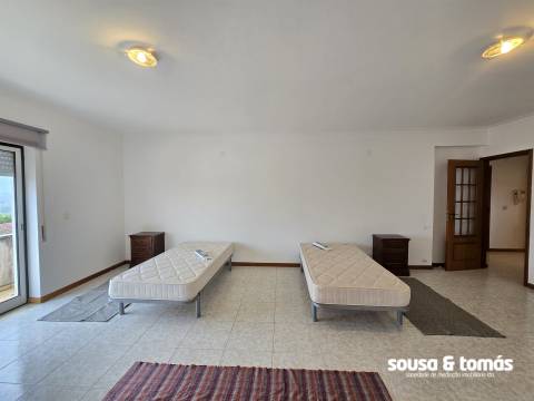 Quarto  Arrendamento em Calvaria de Cima,Porto de Mós