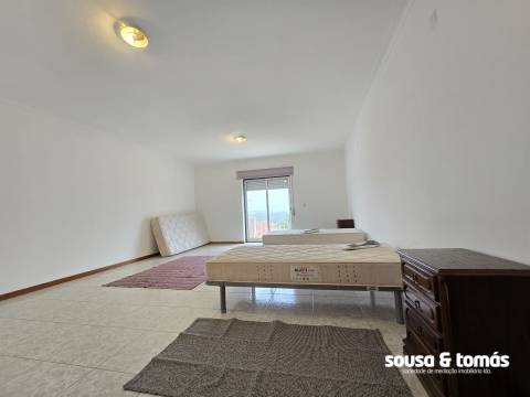Quarto  Arrendamento em Calvaria de Cima,Porto de Mós