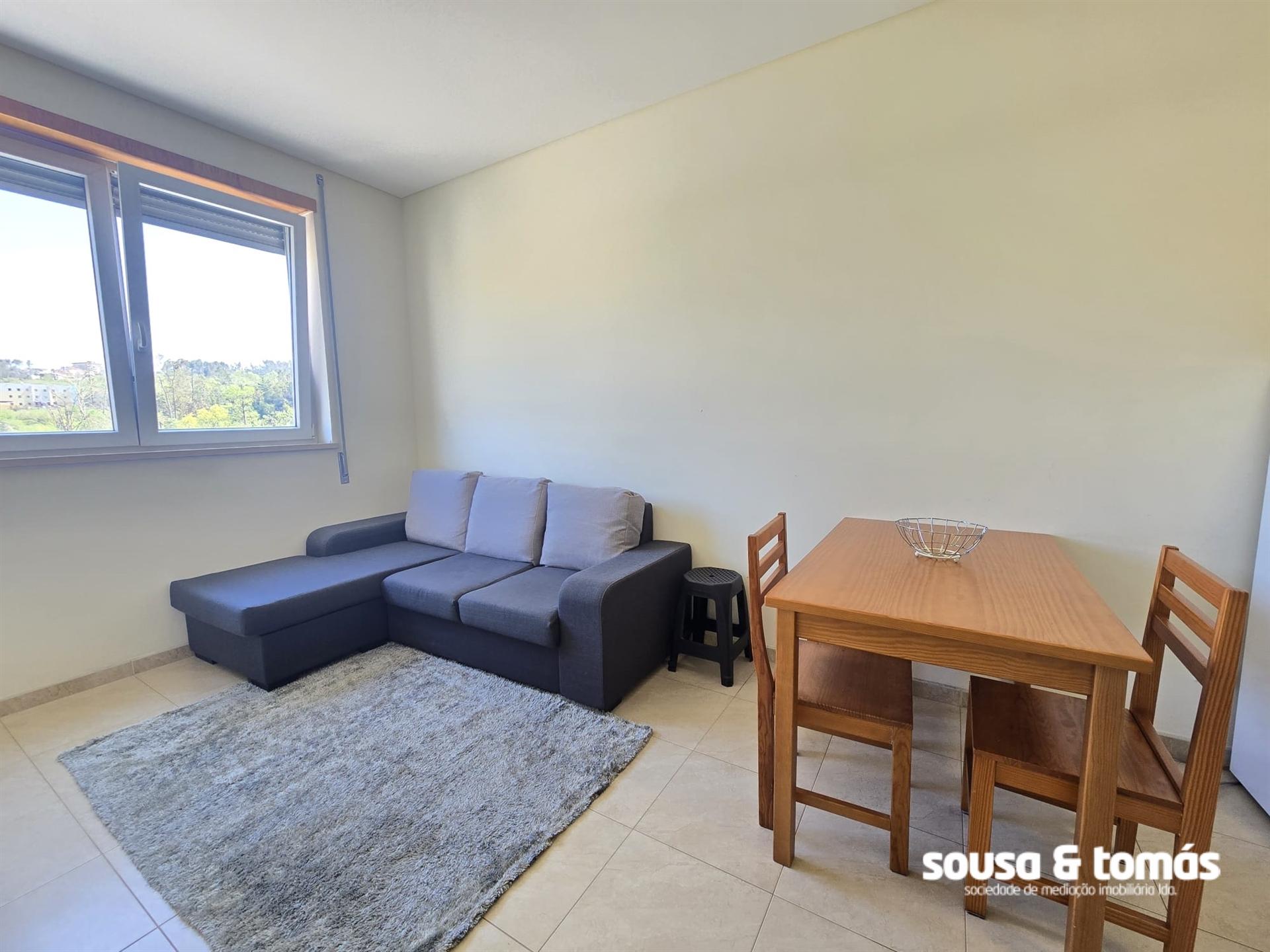 Apartamento T1 Arrendamento em Leiria, Pousos, Barreira e Cortes,Leiria