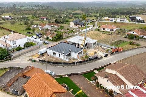 Moradia T3 Venda em Souto da Carpalhosa e Ortigosa,Leiria