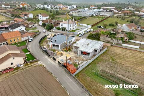 Moradia T3 Venda em Souto da Carpalhosa e Ortigosa,Leiria