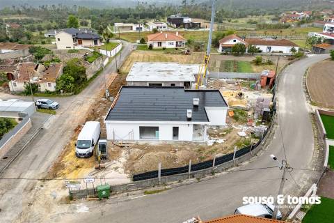 Moradia T3 Venda em Souto da Carpalhosa e Ortigosa,Leiria