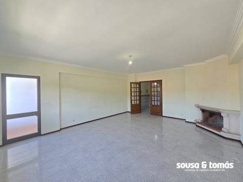 Apartamento T3 Arrendamento em Leiria, Pousos, Barreira e Cortes,Leiria