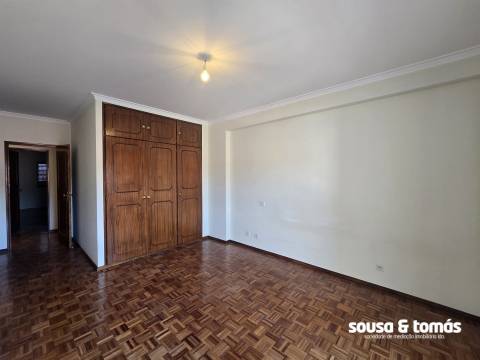 Apartamento T3 Arrendamento em Leiria, Pousos, Barreira e Cortes,Leiria