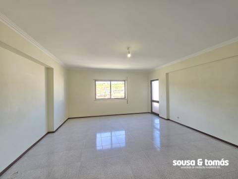 Apartamento T3 Arrendamento em Leiria, Pousos, Barreira e Cortes,Leiria