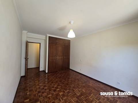 Apartamento T3 Arrendamento em Leiria, Pousos, Barreira e Cortes,Leiria