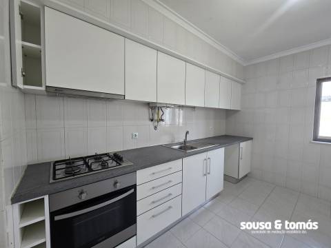 Apartamento T3 Arrendamento em Leiria, Pousos, Barreira e Cortes,Leiria