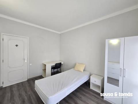 Quarto  Arrendamento em Leiria, Pousos, Barreira e Cortes,Leiria