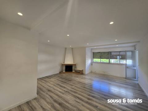 Apartamento T2 Arrendamento em Marrazes e Barosa,Leiria