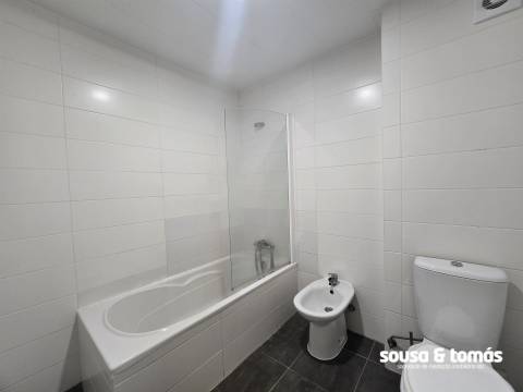 Apartamento T2 Arrendamento em Marrazes e Barosa,Leiria