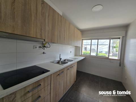 Apartamento T2 Arrendamento em Marrazes e Barosa,Leiria