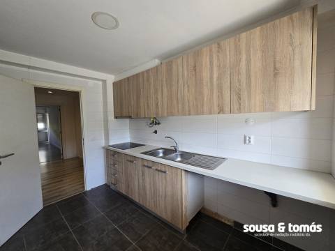 Apartamento T2 Arrendamento em Marrazes e Barosa,Leiria