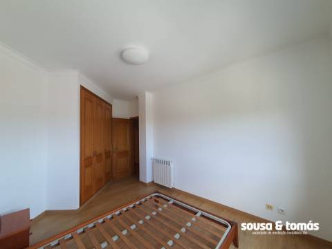 Apartamento T3 Arrendamento em Leiria, Pousos, Barreira e Cortes,Leiria