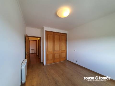 Apartamento T3 Arrendamento em Leiria, Pousos, Barreira e Cortes,Leiria