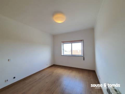Apartamento T3 Arrendamento em Leiria, Pousos, Barreira e Cortes,Leiria