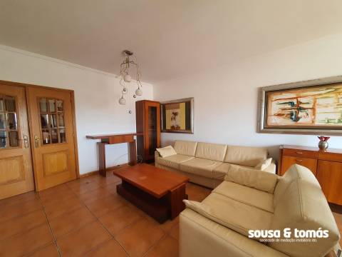 Apartamento T3 Arrendamento em Leiria, Pousos, Barreira e Cortes,Leiria