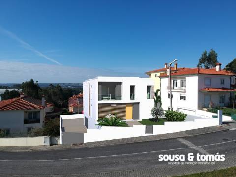 Moradia T4 Venda em Leiria, Pousos, Barreira e Cortes,Leiria