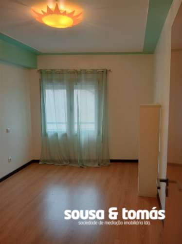 Apartamento T2 Arrendamento em Marinha Grande,Marinha Grande