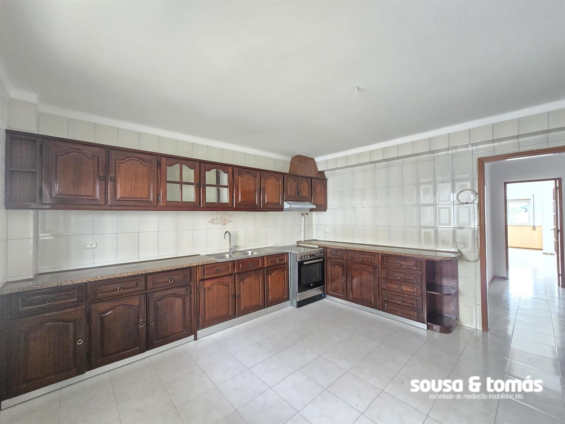 Apartamento T2 Arrendamento em Marrazes e Barosa,Leiria