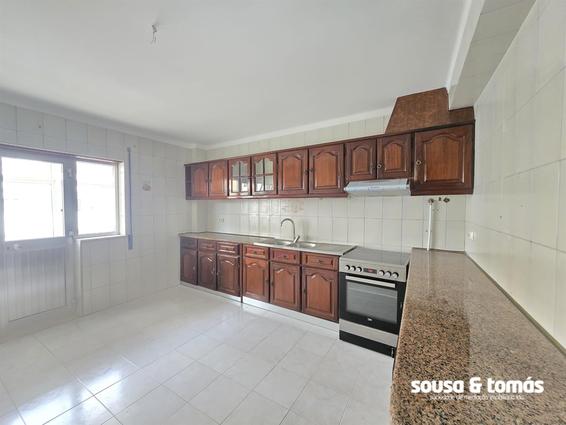 Apartamento T2 Arrendamento em Marrazes e Barosa,Leiria