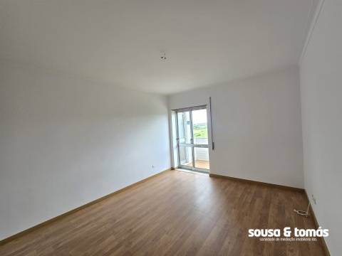 Apartamento T2 Arrendamento em Marrazes e Barosa,Leiria