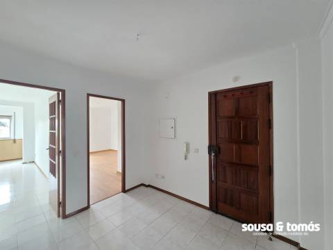 Apartamento T2 Arrendamento em Marrazes e Barosa,Leiria