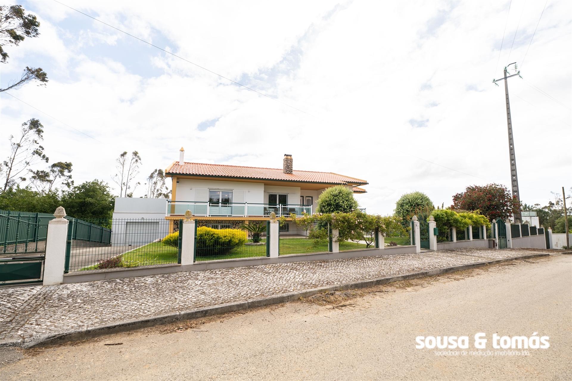 Moradia T3+2 Venda em Cela,Alcobaça