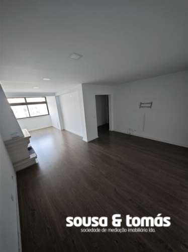 Apartamento T2 Arrendamento em Leiria, Pousos, Barreira e Cortes,Leiria