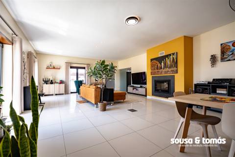Moradia T4 Venda em Souto da Carpalhosa e Ortigosa,Leiria