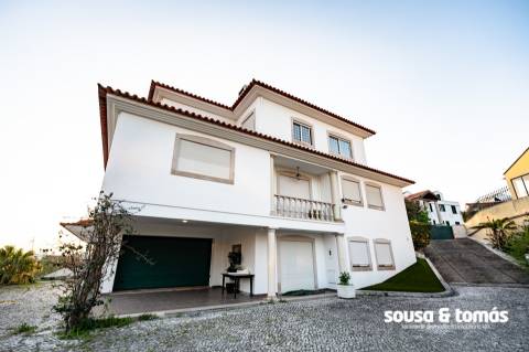 Moradia T9 Arrendamento em Marrazes e Barosa,Leiria