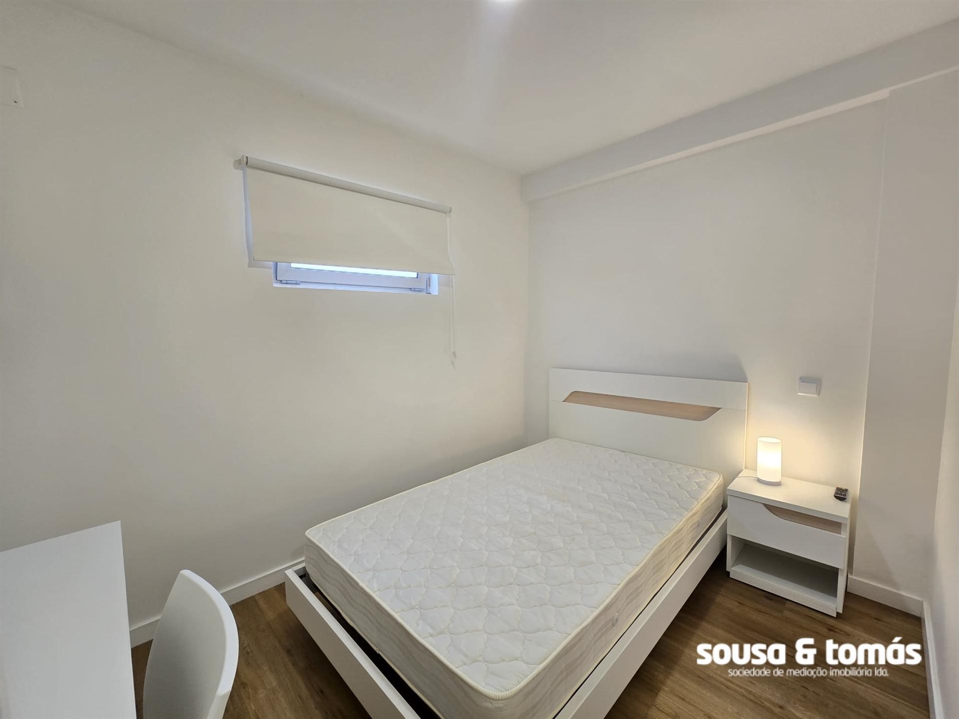 Quarto  Arrendamento em Leiria, Pousos, Barreira e Cortes,Leiria