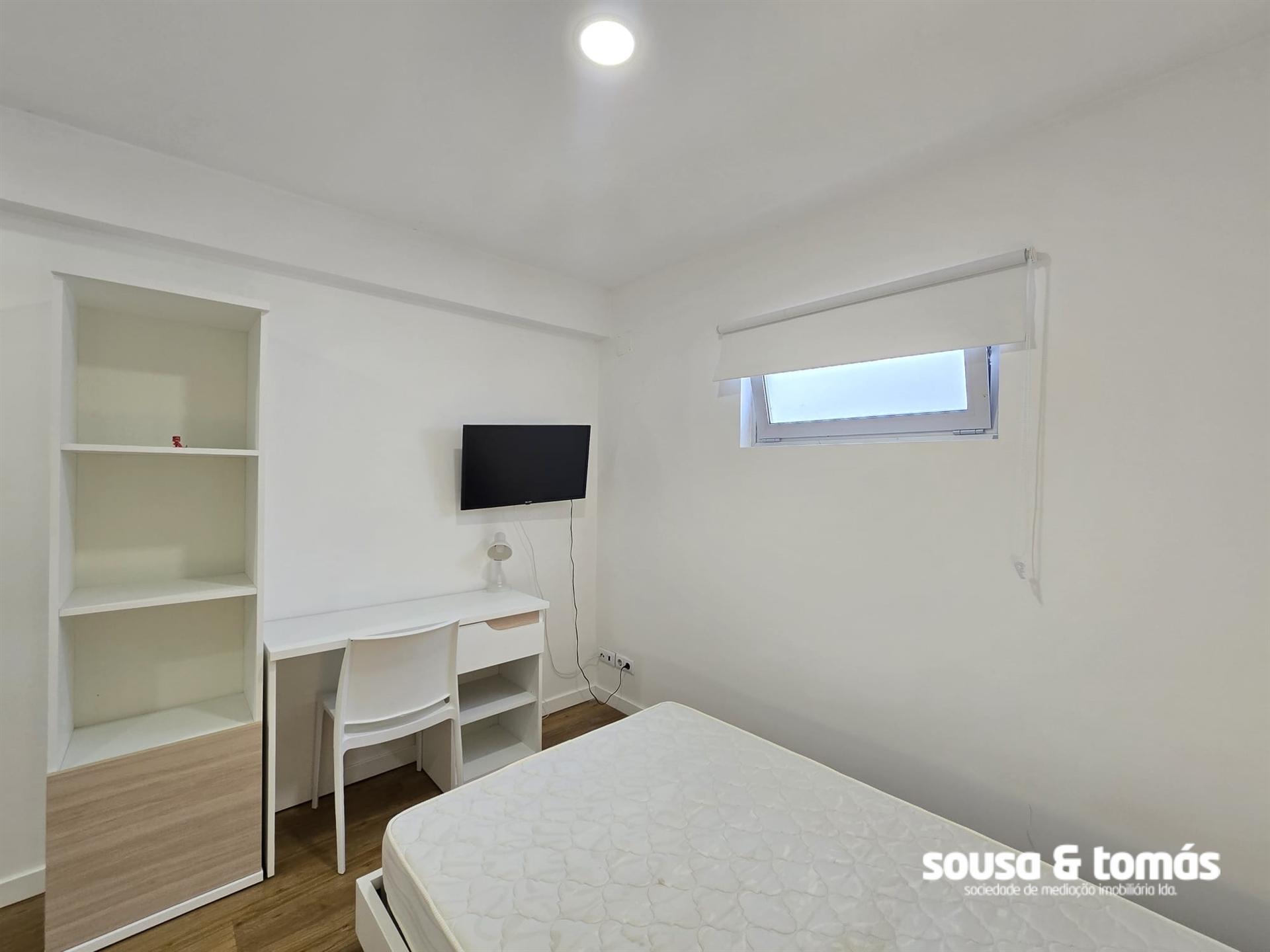 Quarto  Arrendamento em Leiria, Pousos, Barreira e Cortes,Leiria