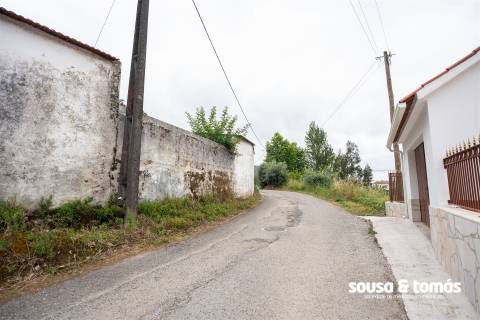 Moradia T2 Venda em Porto de Mós - São João Baptista e São Pedro,Porto de Mós