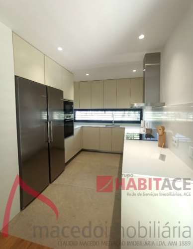 Moradia T3 Nova em Palmeira