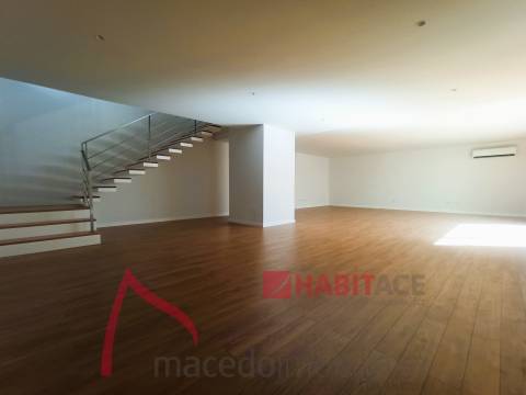 Moradia T3 Nova em Palmeira